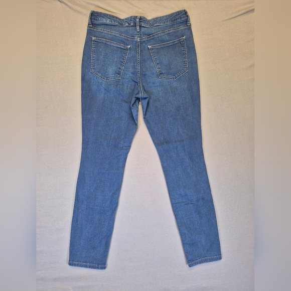 Universal Thread High Rise Straight Leg Jeans Dark Wash Denim 10/30R Minimalist - Picture 2 of 10